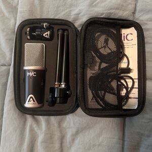 MiC Digital Voice Recorder - Silver and Black